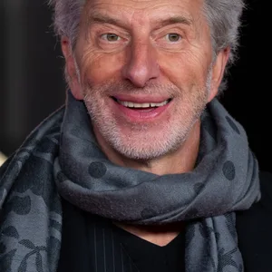 Rufus Beck machte „Harry Potter“ mit seiner stimme zum Verkaufsschlager – doch einen der Kinofilme hat der 66-Jährige nie gesehen. (Archivbild)
