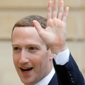 Collage von Elon Musk (links im Bild) und Mark Zuckerberg.