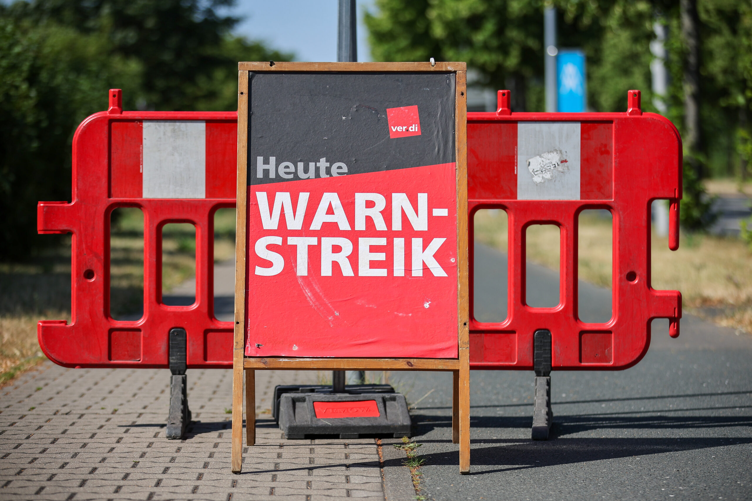 Verdi hat bei dem Tochterunternehmen von Hamburg Wasser, ServTec GmbH, zum Warnstreik aufgerufen. (Symbolbild)