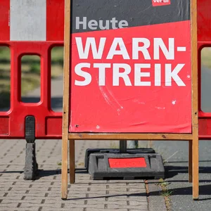 Verdi hat bei dem Tochterunternehmen von Hamburg Wasser, ServTec GmbH, zum Warnstreik aufgerufen. (Symbolbild)