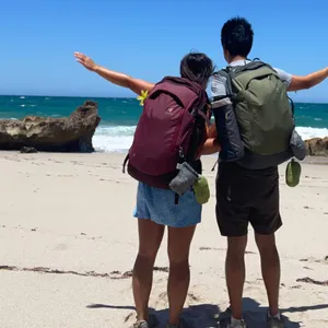 Yahui Miao und ihr Mann am Strand in Australien