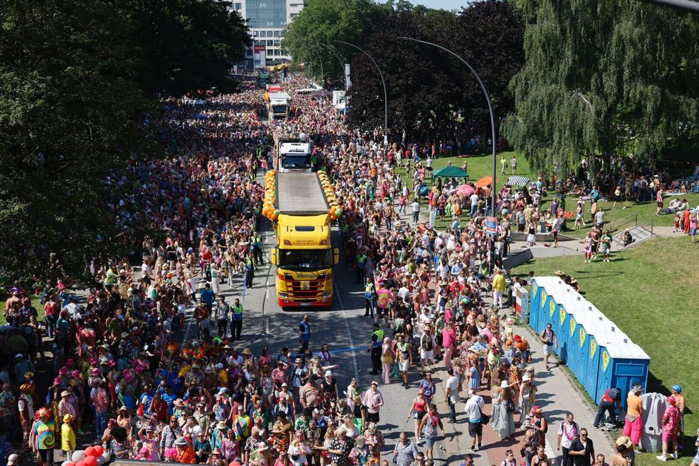 Die Parade des Schlagermoves in Hamburg.