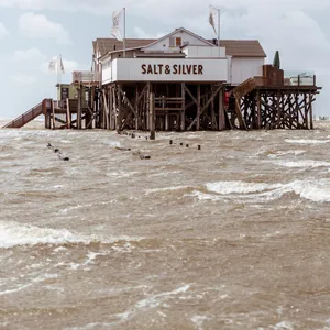 Wegen Springflut geschlossen: Das „Salt & Silver“ in Sankt Peter Ording