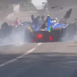 Massencrash beim Formel-E-Rennen in Rom