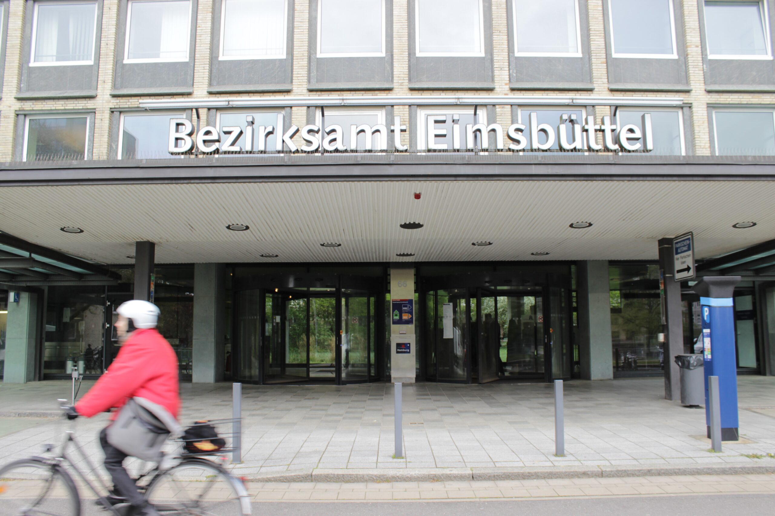 Im Juni 2024 wählt Eimsbüttel eine neue Bezirksversammlung. Für die Wahl werden Wahlhelfer gesucht.