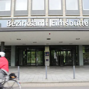 Im Juni 2024 wählt Eimsbüttel eine neue Bezirksversammlung. Für die Wahl werden Wahlhelfer gesucht.