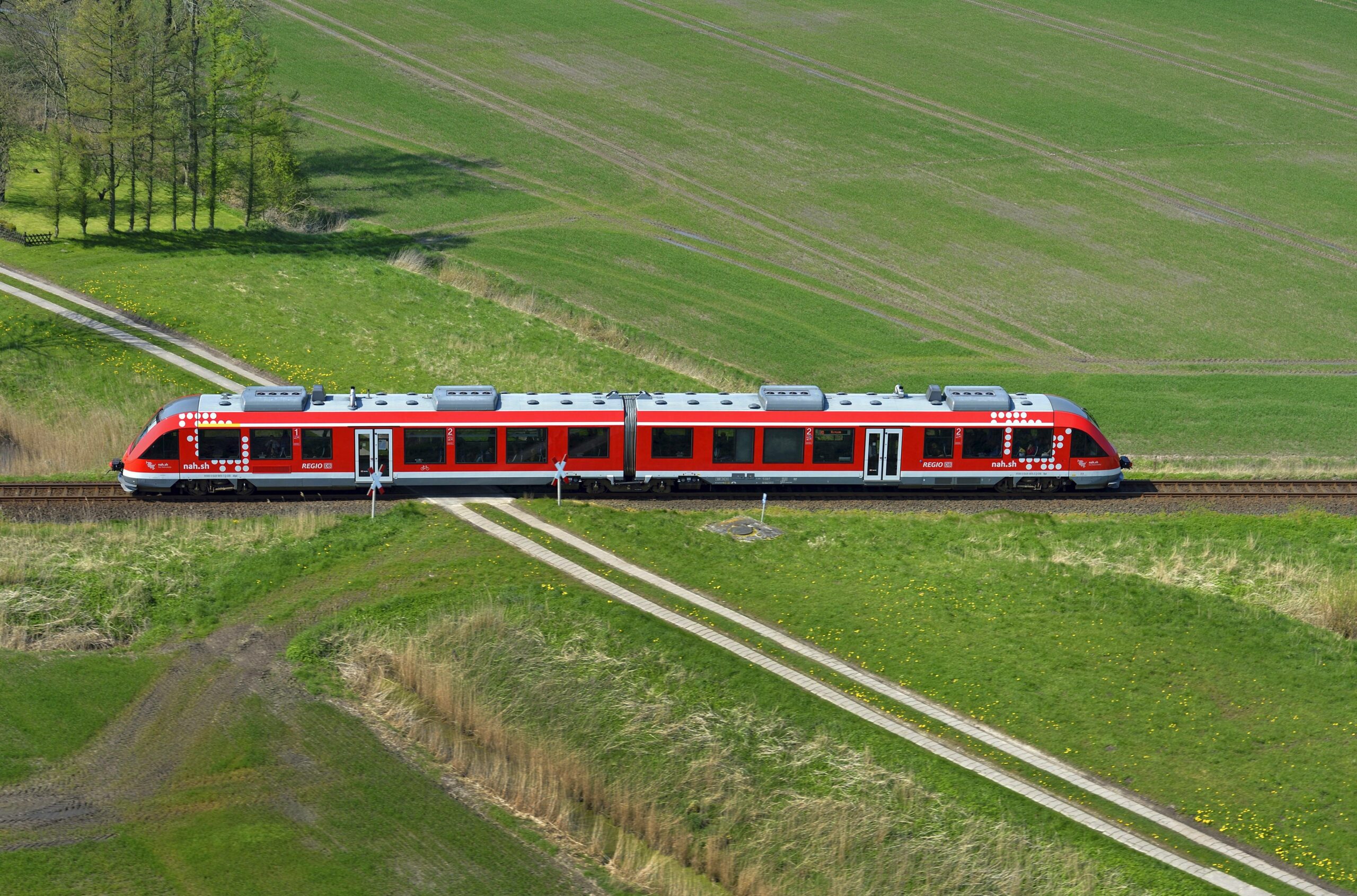 Der Regionalzug war zwischen Husum und Niebüll unterwegs.