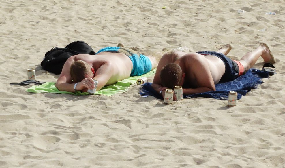 Auf Mallorca sorgen betrunkene Touristen regelmäßig für Stress und Aufsehen.