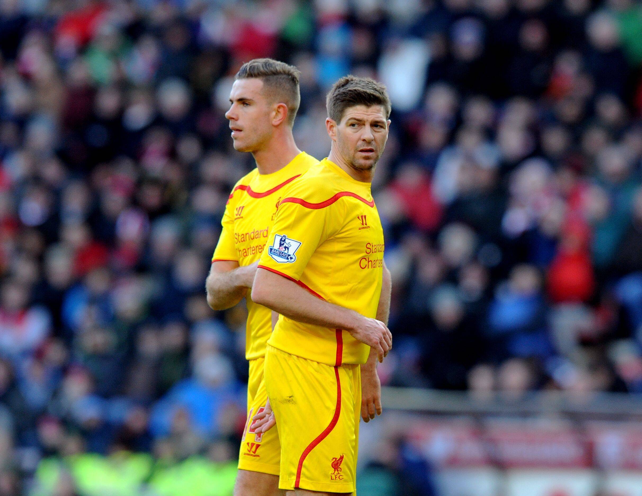Jordan Henderson und Steven Gerrard zusammen auf dem Feld für den FC Liverpool.