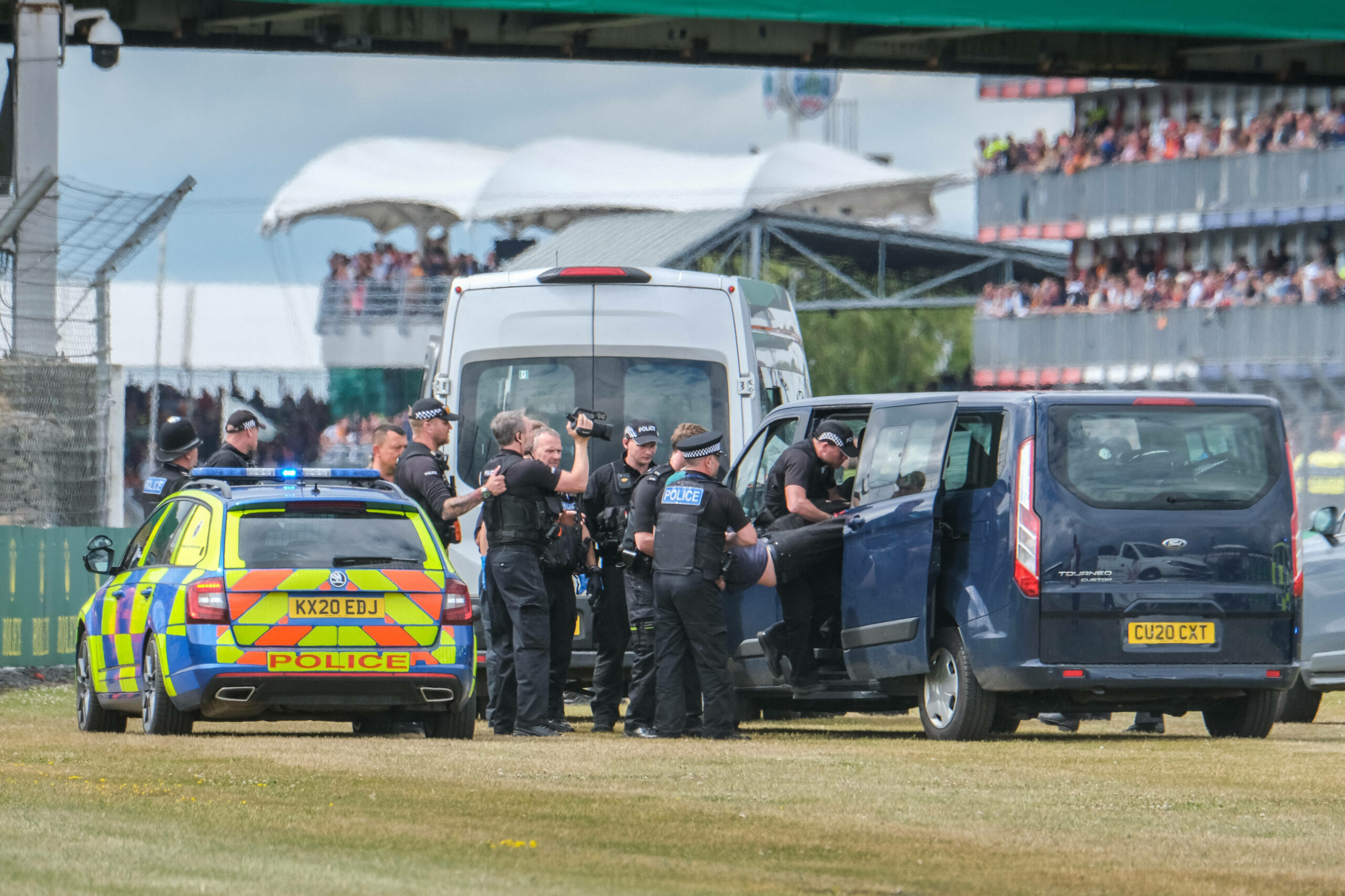 Aktivisten beim Formel-1-Rennen in Silverstone