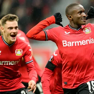 Moussa Diaby jubelt für Leverkusen