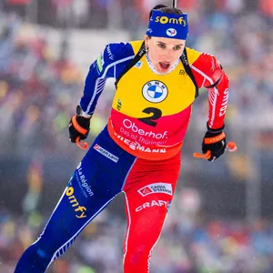Julia Simon beim Biathlon