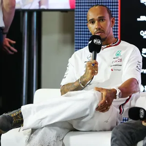 Lewis Hamilton auf der Pressekonferenz vor dem Rennwochenende.