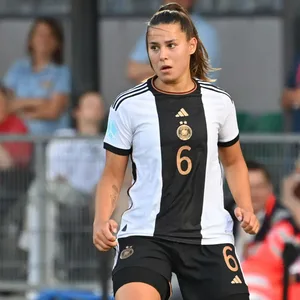 Lena Oberdorf im Trikot der deutschen Nationalmannschaft