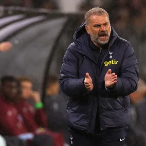 Ange Postecoglou energisch an der Seitenlinie.