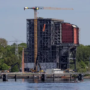 Die Sprengung der Reste des Kieler Kraftwerks klappte wieder nicht ohne Pannen (Archivbild).