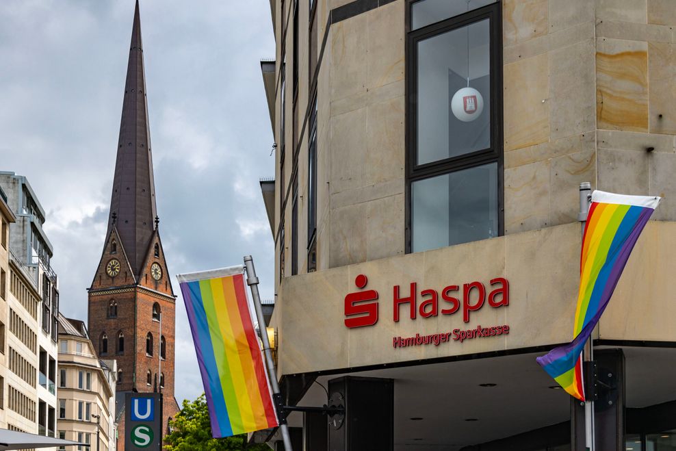 Haspa Regenbogenflagge