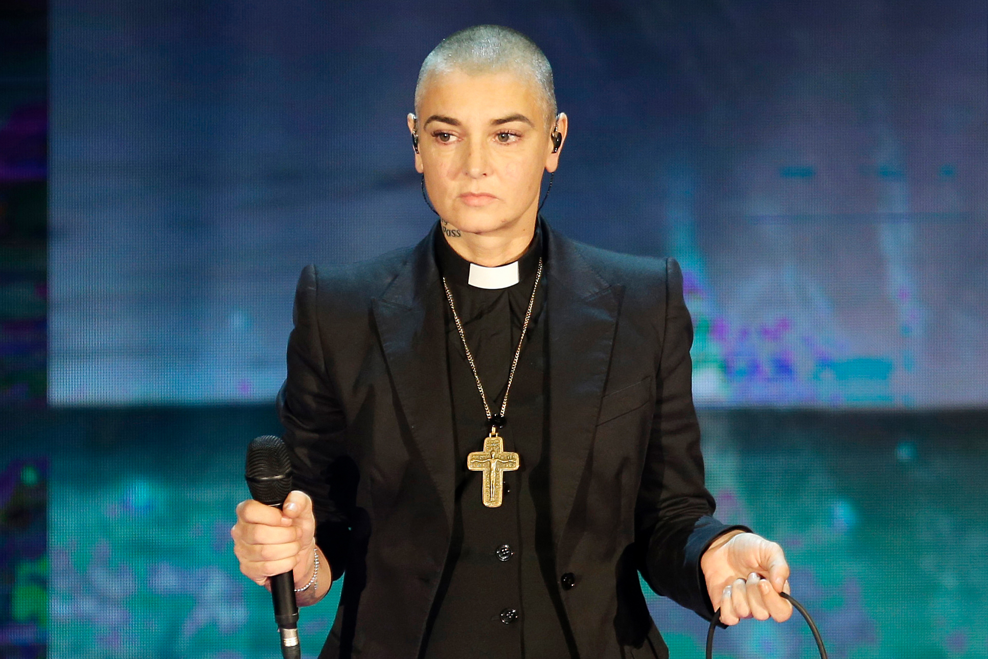 Sinéad O'Connor 2014 bei einem Auftritt in Italien.