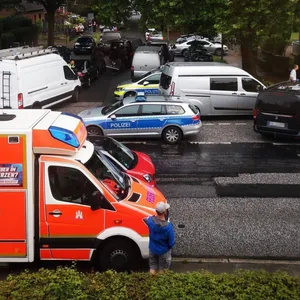 Im Bereich Elbgaustraße gab es am Mittwochabend einen größeren Polizeieinsatz.