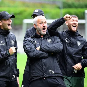 Gute Laune beim Training des FC St. Pauli