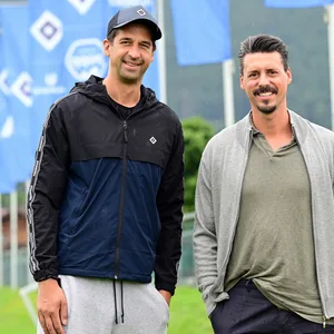 Als Co-Trainer der DFB-U20 nahm Sandro Wagner (r.) Kontakt zu seinem alten Bekannten Jonas Boldt auf.