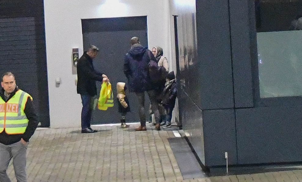 Terroraussteigerin rettet in Hamburg Kind das Leben