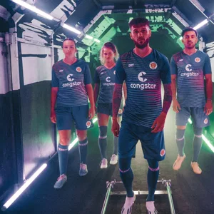 St. Pauli präsentiert das Pokaltrikot 2023/24