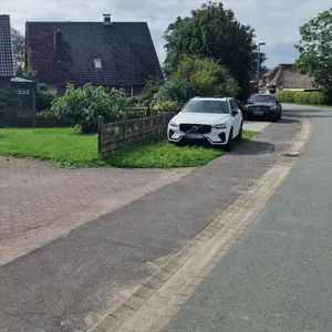 Die Leiche wurde aus einem Teich an der Alten Landstraße in Helse gezogen.