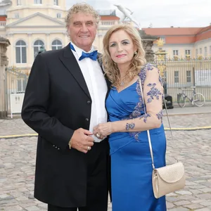 Jean-Marie Pfaff mit Ehefrau Carmen bei der Presseball Berlin-Sommergala 2019 in der Großen Orangerie im Schloss Charlottenburg