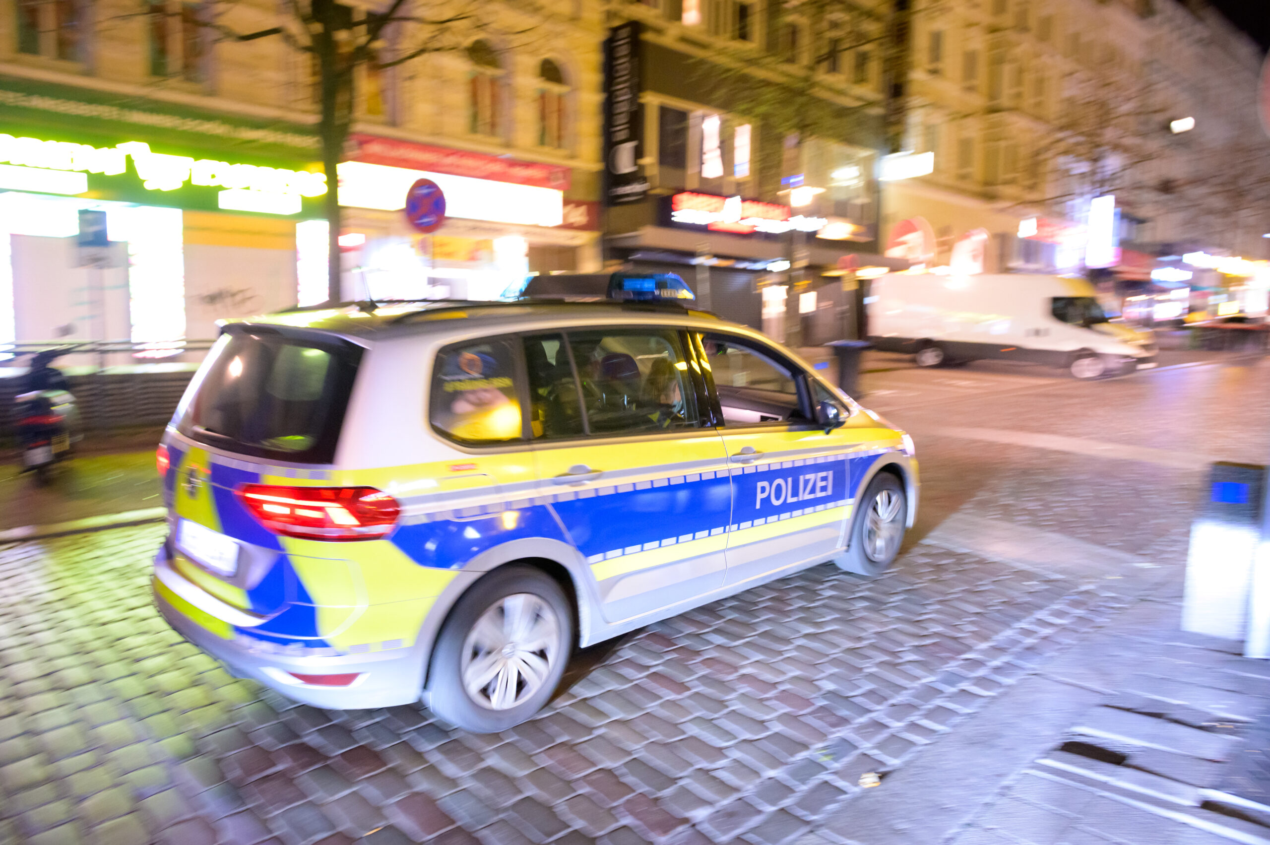 Ein Polizeiauto (Symbolbild)