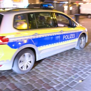 Ein Polizeiauto (Symbolbild)