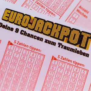 Ein Hamburger hat 117 Millionen Euro gewonnen.