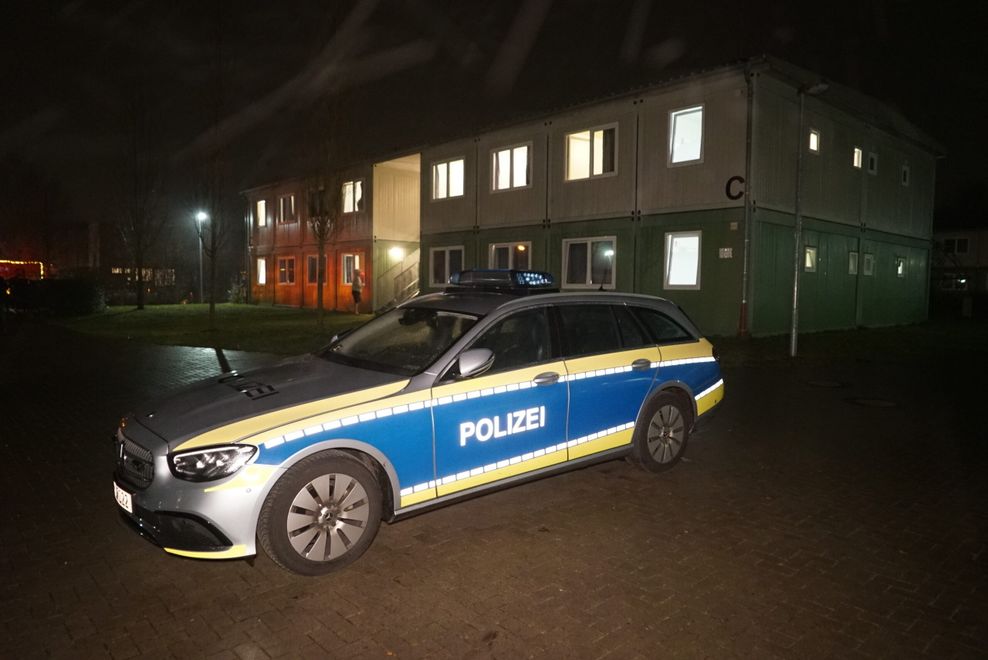 Vor dieser Flüchtlingsunterkunft in Hamburg-Ohlsdorf wurde der Ukrainer attackiert. (Archivbild)
