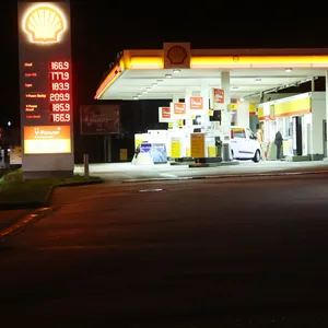 Versuchter Raub auf Tankstelle in Hamburg – Polizei bittet um Mithilfe