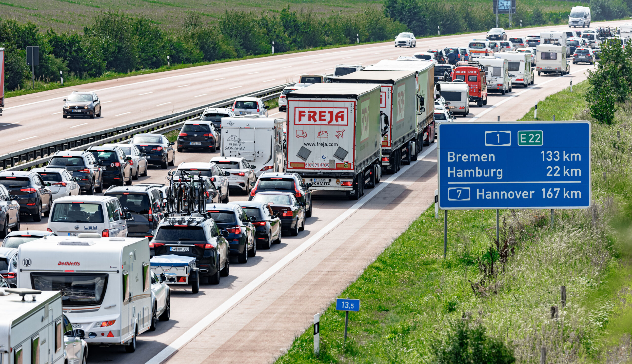 Am Wochenende staute sich der Rückreiseverkehr auf der A1 bei Hamburg gleich mehrfach.