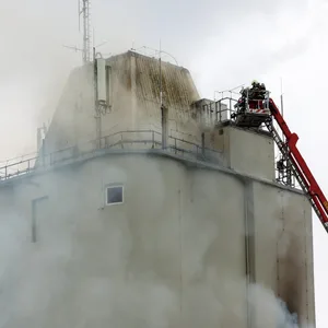 Das brennende Silo im Kreis Dithmarschen.
