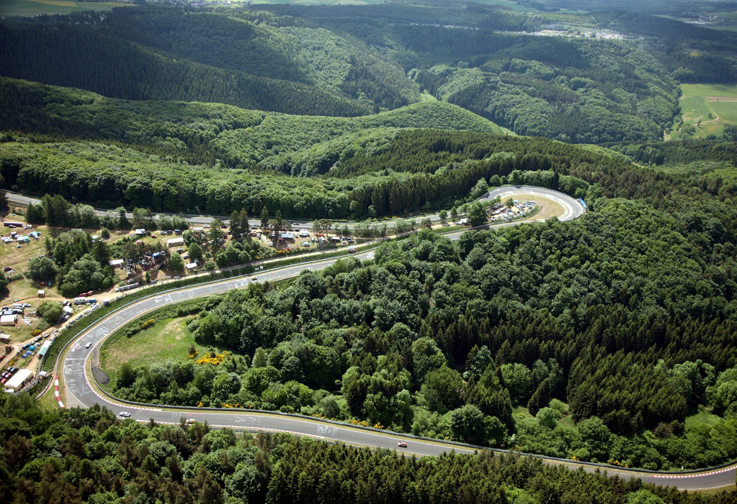 Der Nürburgring ist eine der beliebtesten Rennstrecken der Welt (Archivbild).
