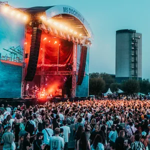 Das MS Dockville gehört zum Veranstaltungskalender der Stadt wie Dom und Hafengeburtstag