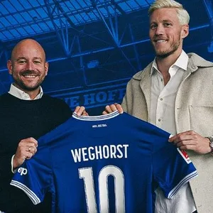 Hoffenheim-Boss Alexander Rosen begrüßt Wout Weghorst