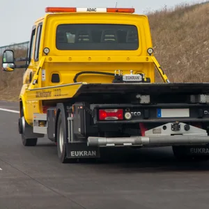 Ein Abschleppwagen (Symbolfoto).