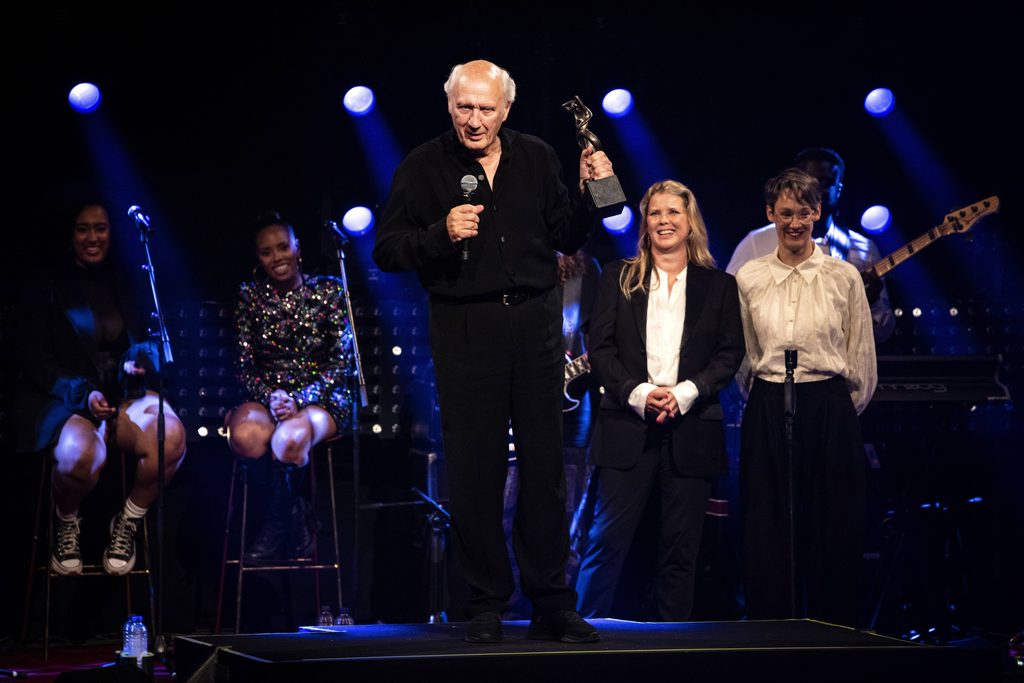 Herman van Veen während einer Preisverleihung in Amsterdam.