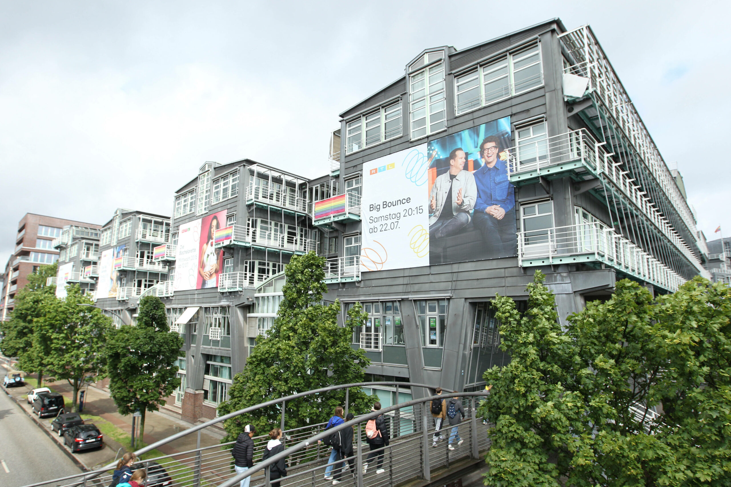 Das Verlagsgebäude von Gruner + Jahr am Baumwall – inzwischen prangt dort überall das RTL-Logo. (Archivbild)