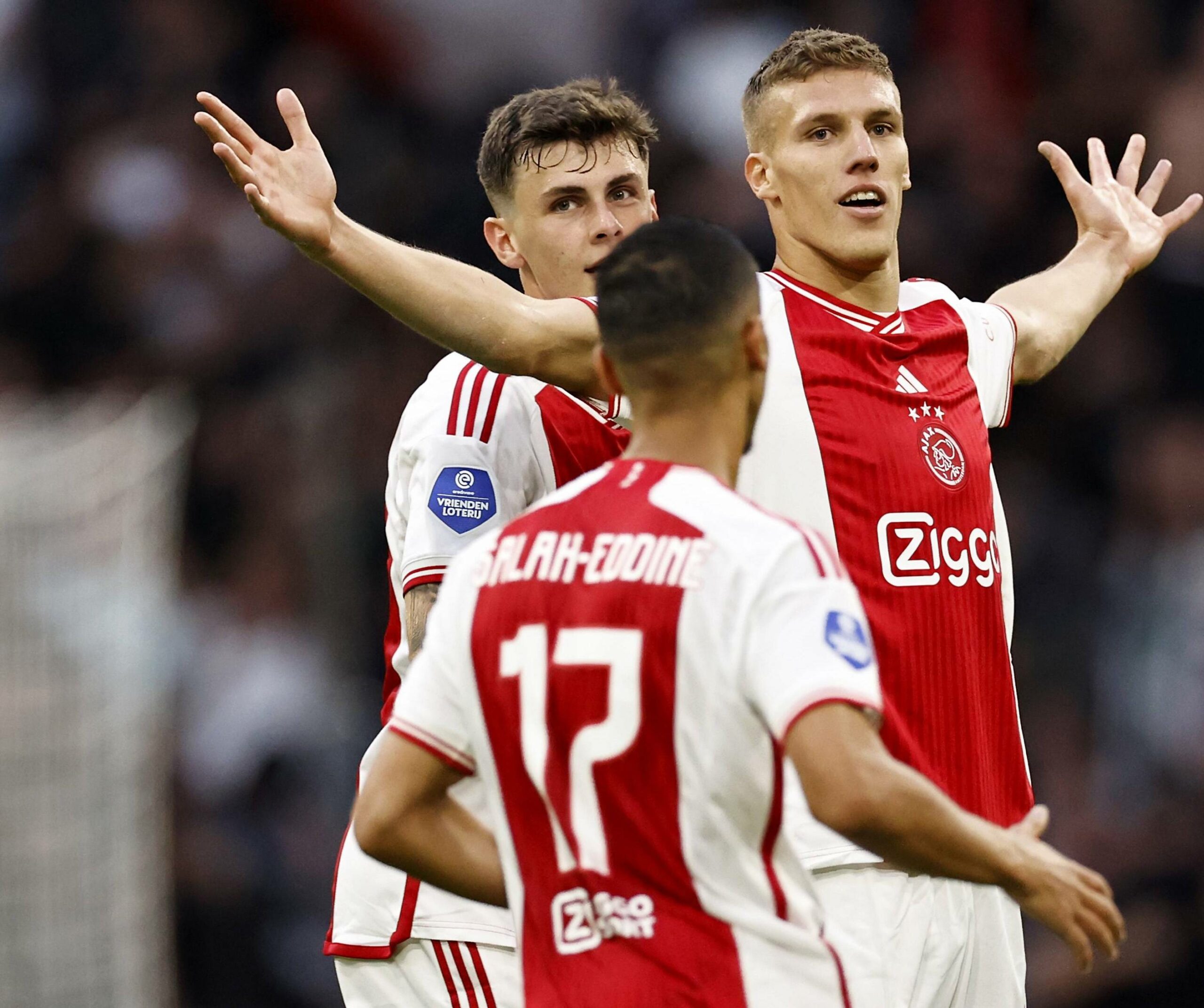 Jakov Medic freut sich über sein Traumtor für Ajax Amsterdam