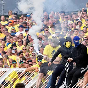 Fans von Lok Leipzig beim DFB-Pokal-Spiel gegen Eintracht Frankfurt