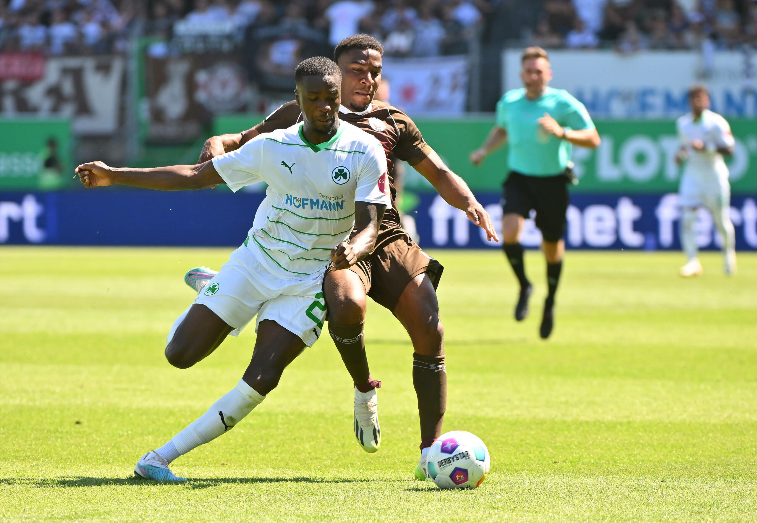 Bei St. Paulis 0:0 in Fürth agierte Flügelspieler Oladapo Afolayan im zentralen Angriff.
