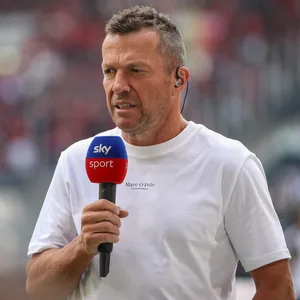 Lothar Matthäus als Sky-Experte beim Spiel Gladbach gegen Leverkusen