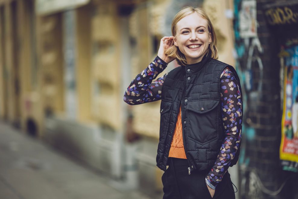 Elisa Schlott spielt in „Informant“ eine junge BKA-Polizistin.