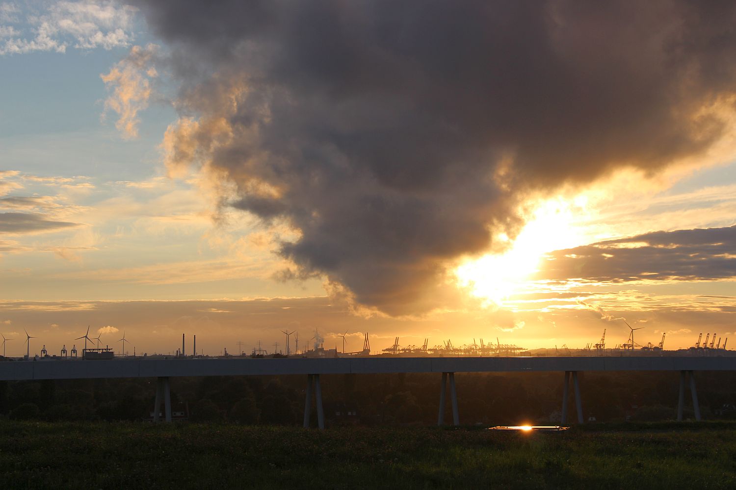 Der Sonnenuntergang auf dem Energieberg ist ein echtes Erlebnis.