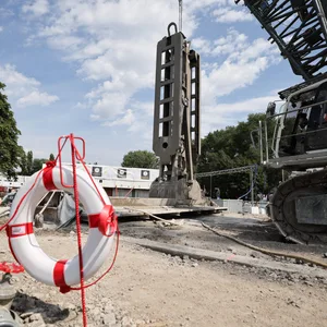 Die Baustelle des Startschachts für den neuen Elbtunnel