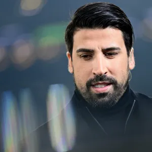 Sami Khedira bei eienm Bundesligaspiel als Experte